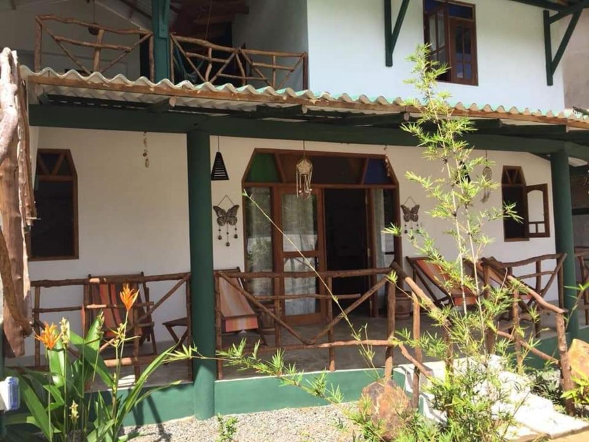 Blue Skies Guest House And Restaurant Tangalle Εξωτερικό φωτογραφία