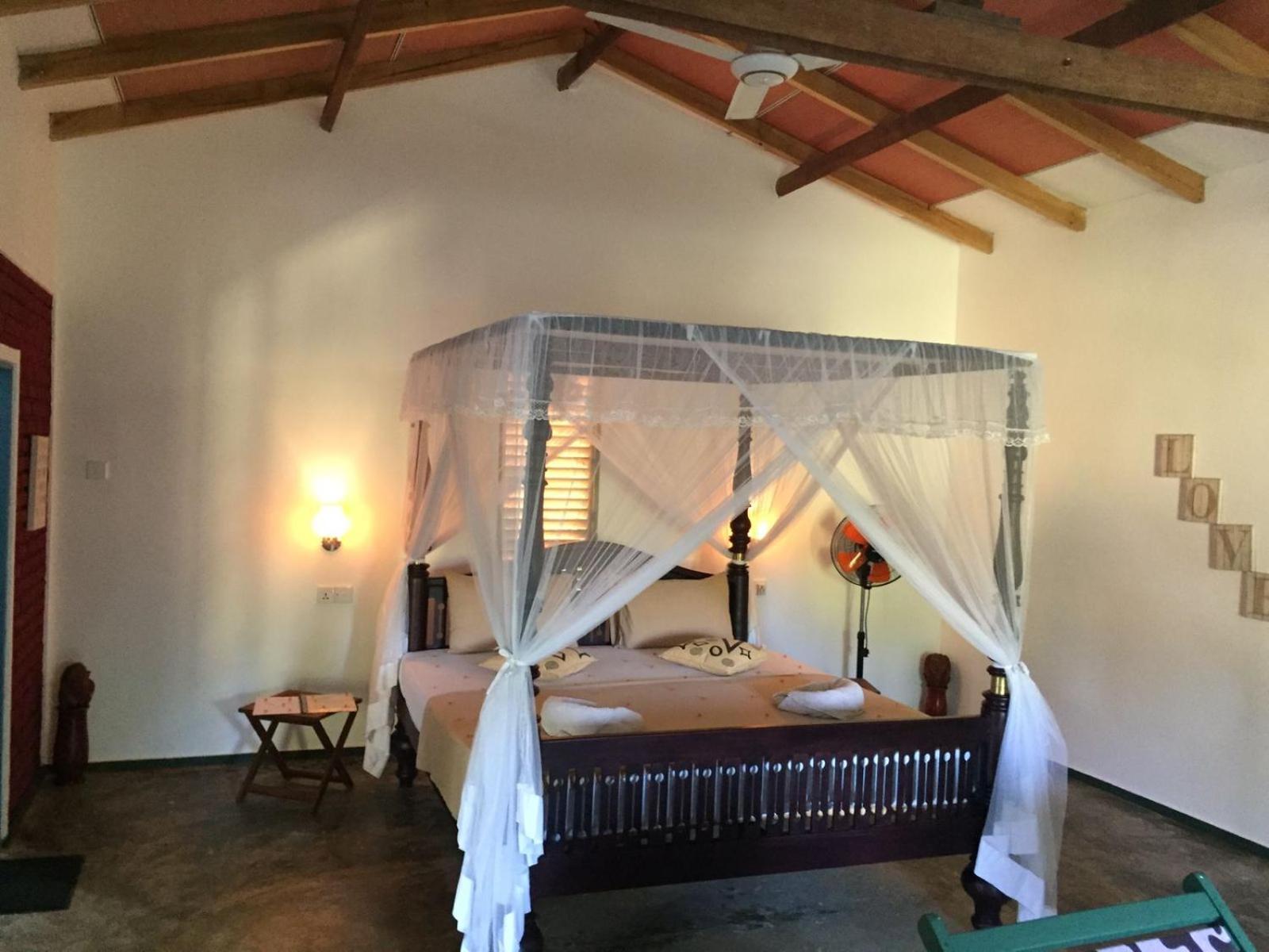Blue Skies Guest House And Restaurant Tangalle Εξωτερικό φωτογραφία