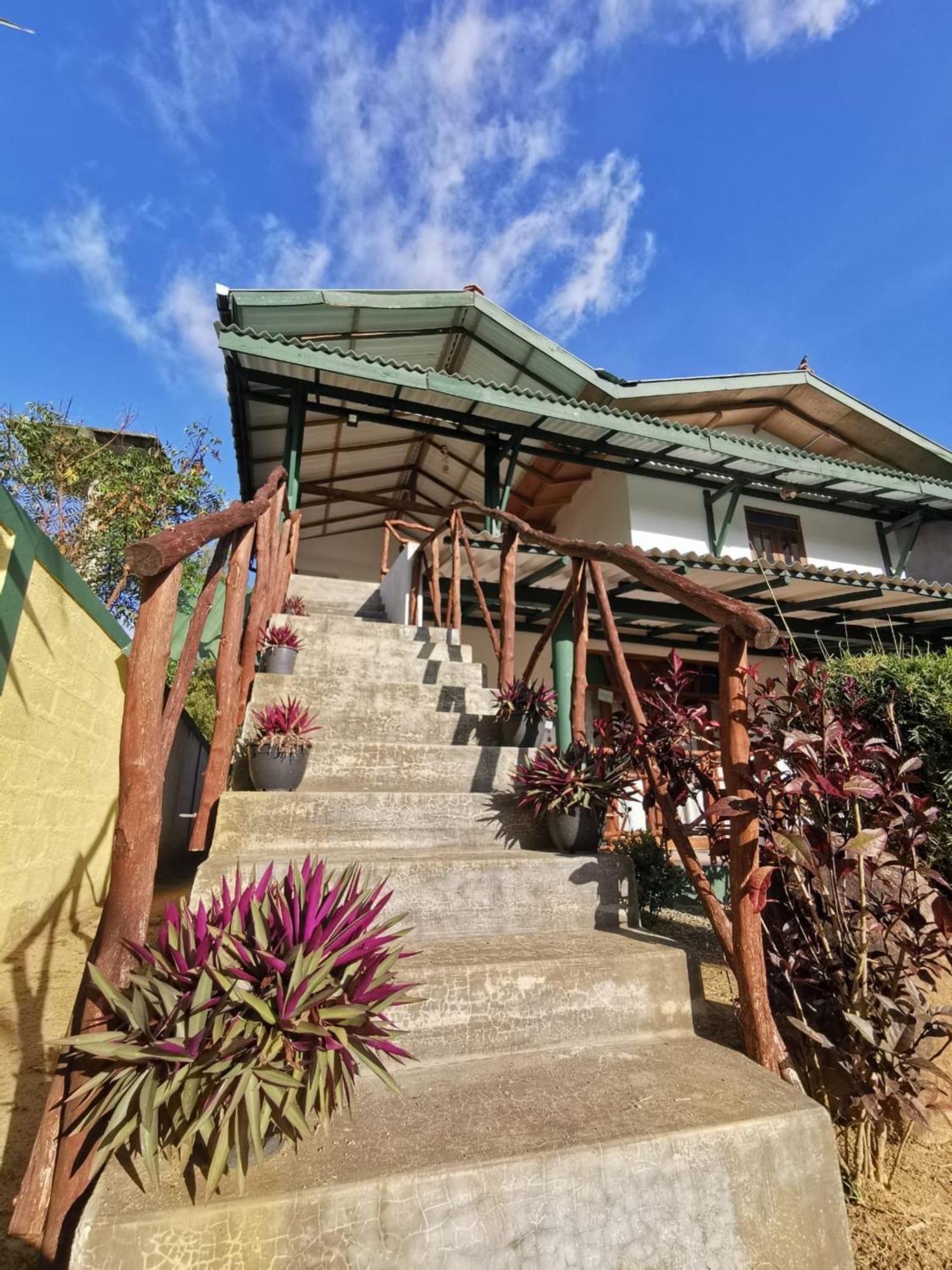 Blue Skies Guest House And Restaurant Tangalle Εξωτερικό φωτογραφία